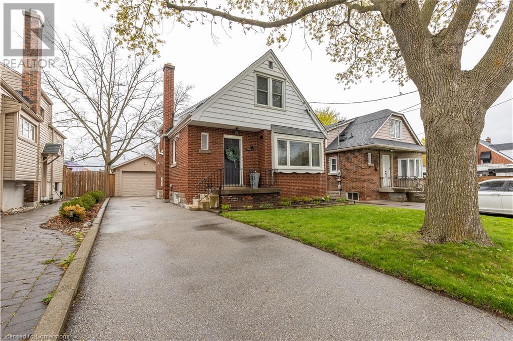 16 Millen Avenue, Hamilton, Ontario  L9A 2T4 - Photo 1 - 40725703