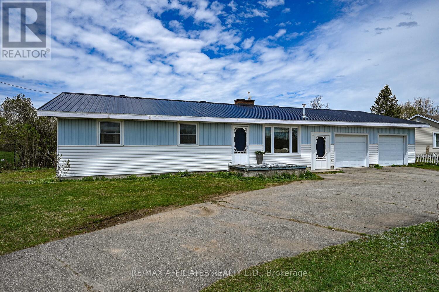 460 Highway 15 Road, Rideau Lakes, Ontario  K7A 5B8 - Photo 8 - X12130910