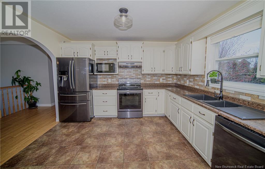 Property at 44 Ripley Street image 2
