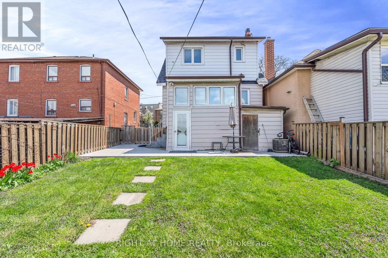 12 Porter Avenue, Toronto, Ontario  M6N 2G9 - Photo 50 - W12120358