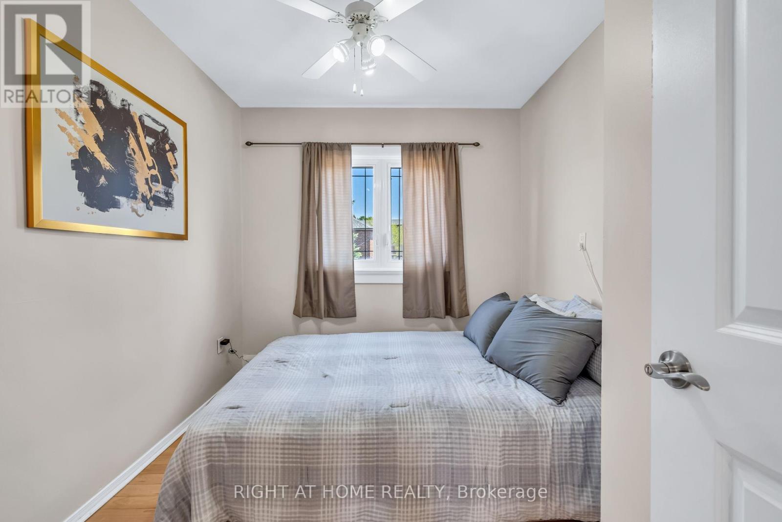 12 Porter Avenue, Toronto, Ontario  M6N 2G9 - Photo 33 - W12120358