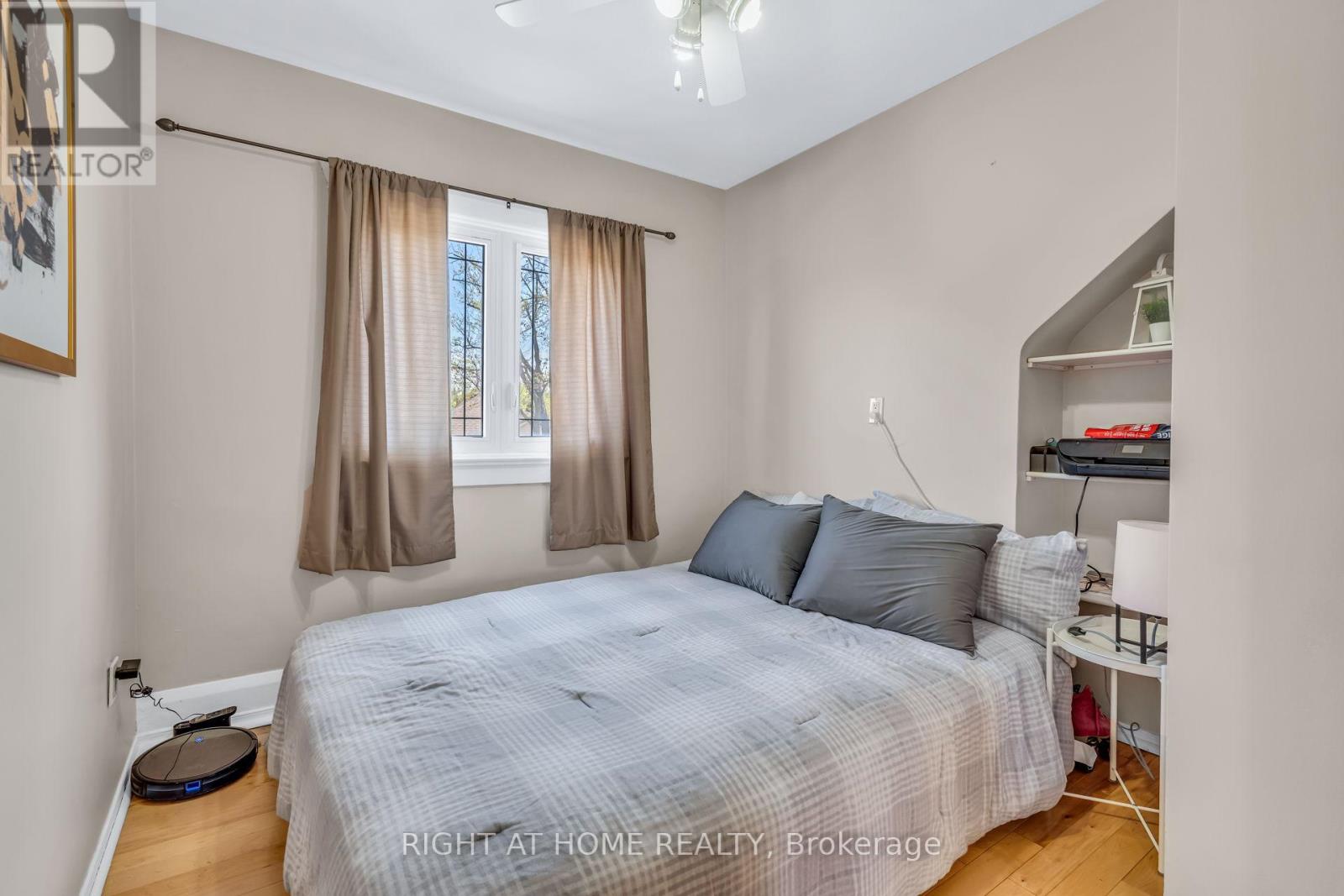 12 Porter Avenue, Toronto, Ontario  M6N 2G9 - Photo 34 - W12120358