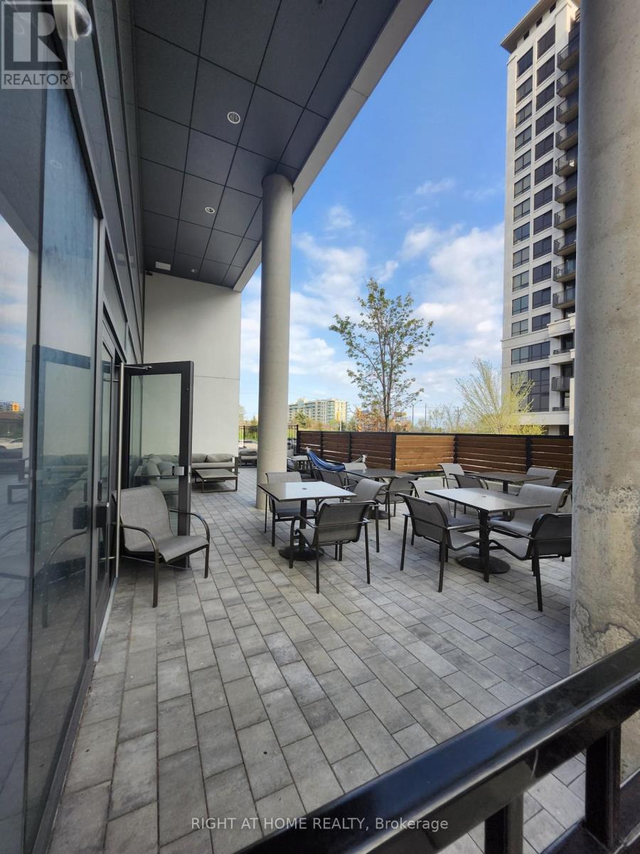 1009 - 10 De Boers Drive, Toronto (York University Heights), Ontario  M3J 0L9 - Photo 17 - W12110297