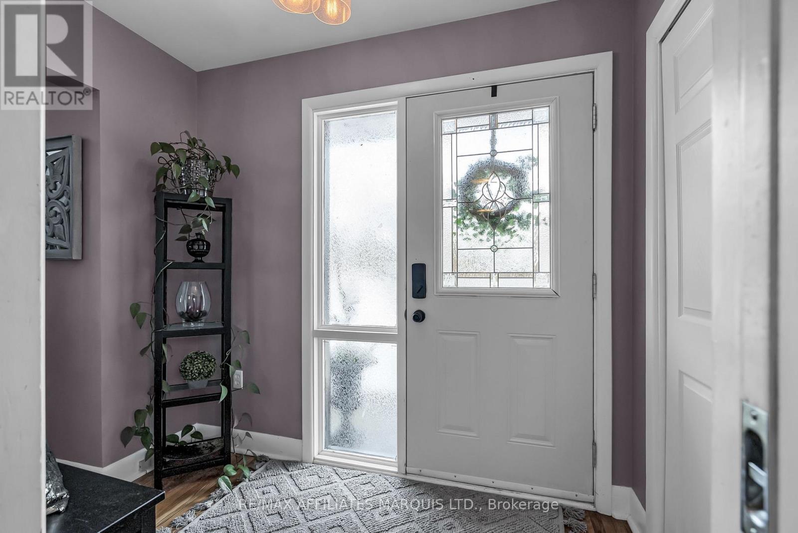 Property at 1006 RIVERDALE AVENUE image 4