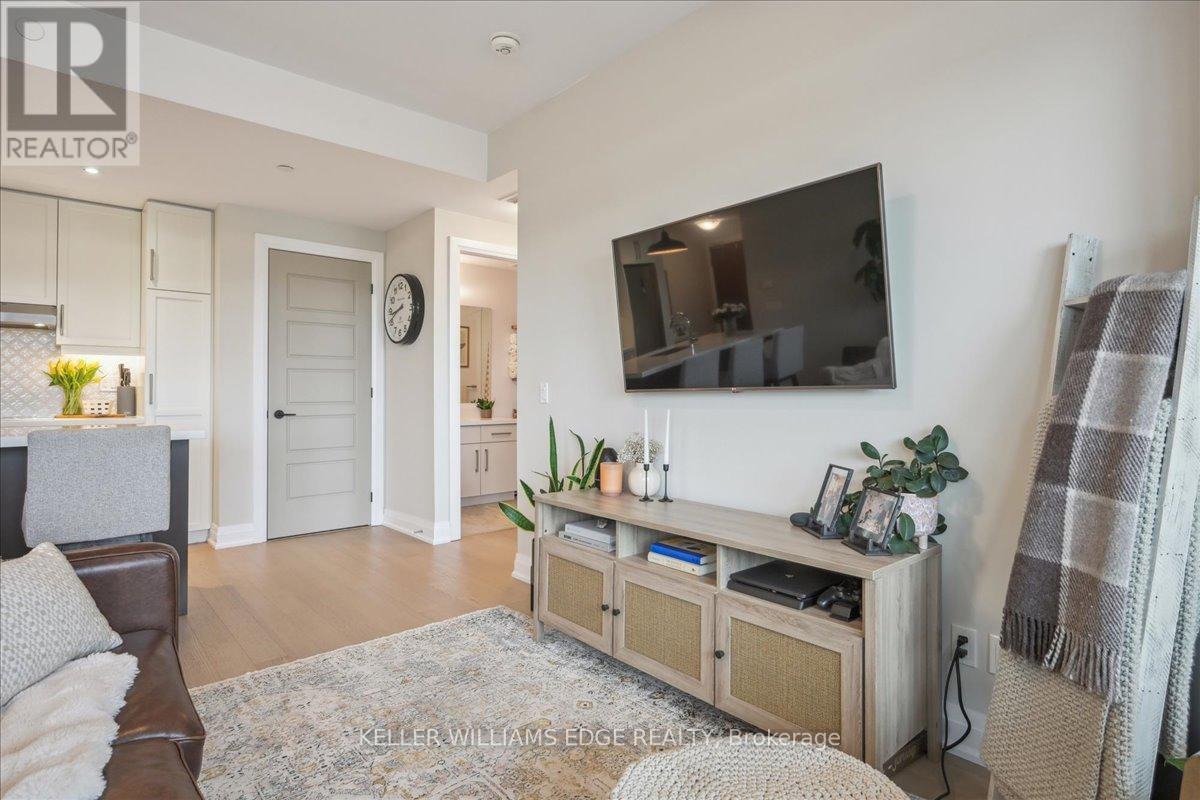 1401 - 2025 Maria Street, Burlington, Ontario  L7R 2M5 - Photo 18 - W12132608