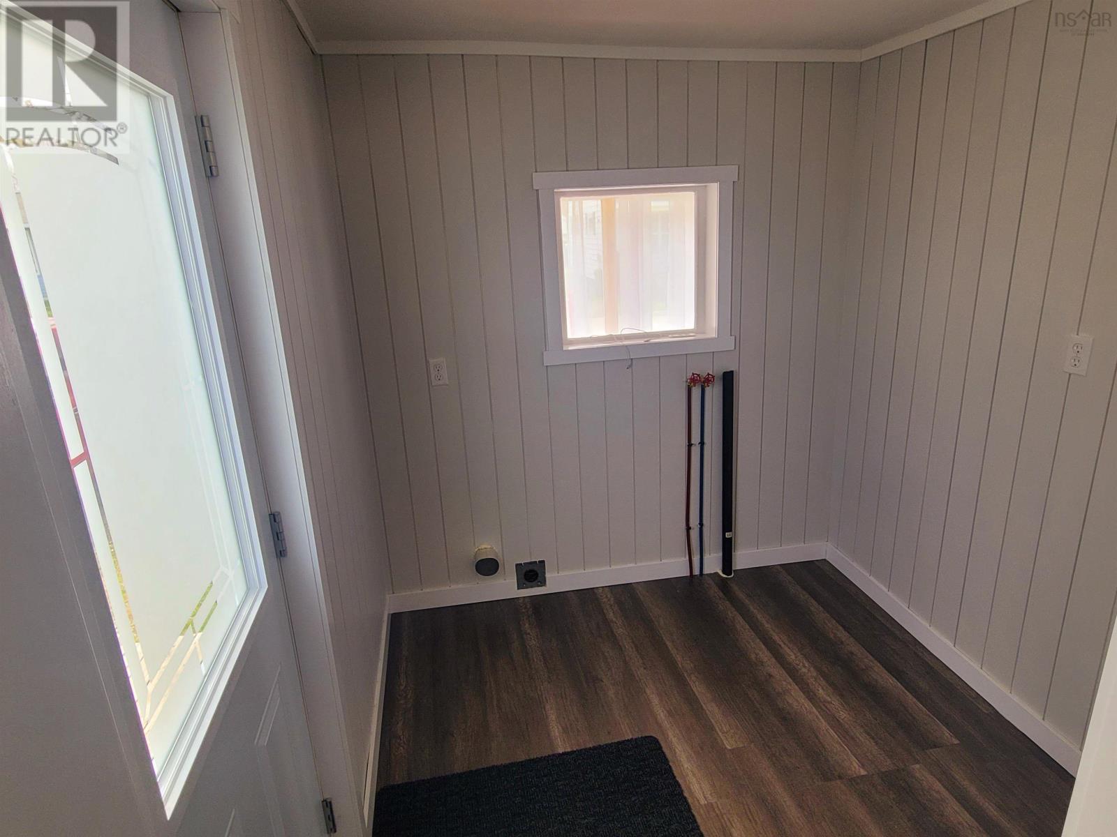 33 Mercer Street, Whitney Pier, Nova Scotia  B1N 2X8 - Photo 13 - 202510199