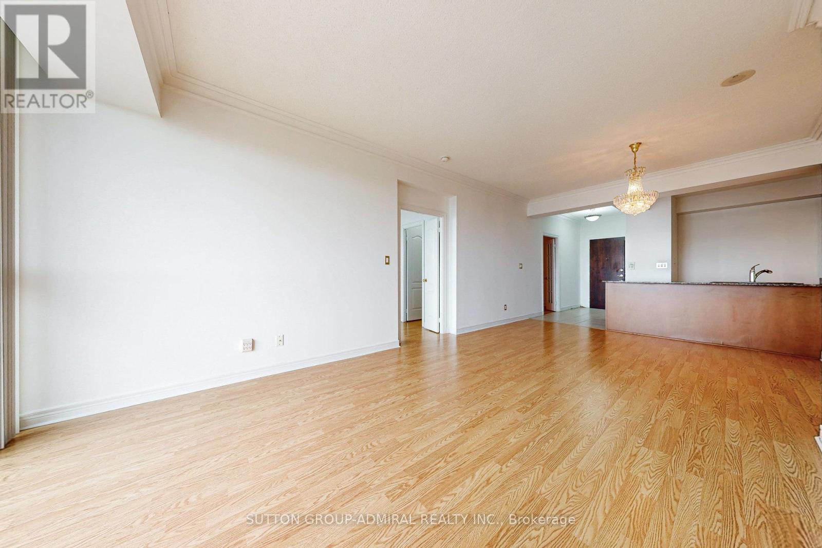 1604 - 100 Promenade Circle, Vaughan, Ontario  L4J 7W7 - Photo 16 - N12128279