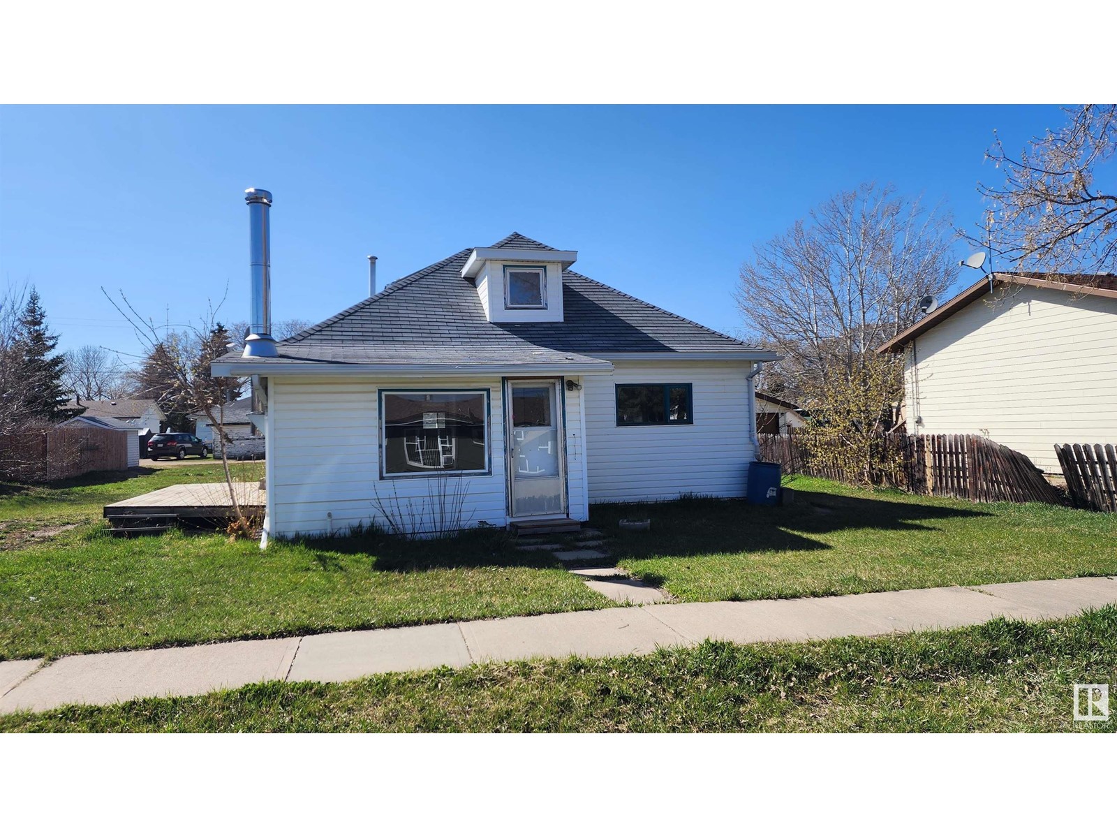 5012 51 ST, Mannville, Alberta