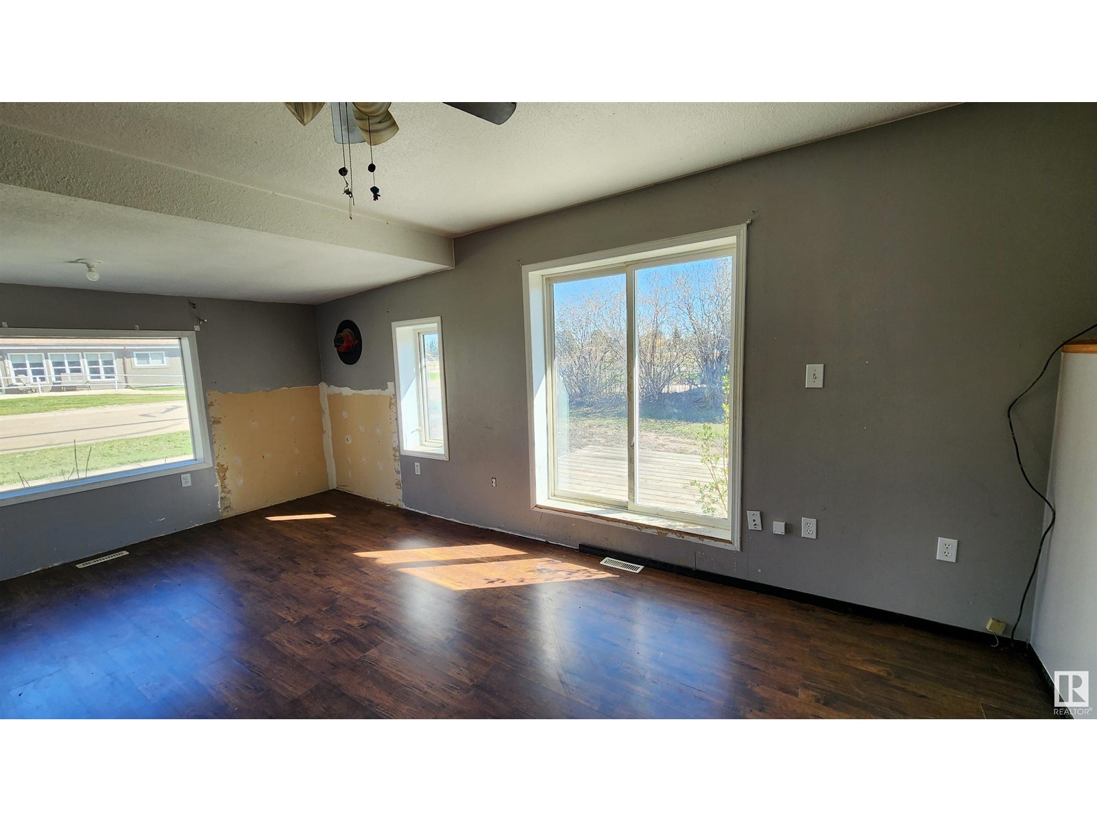 5012 51 St, Mannville, Alberta  T0B 2W0 - Photo 5 - E4435074