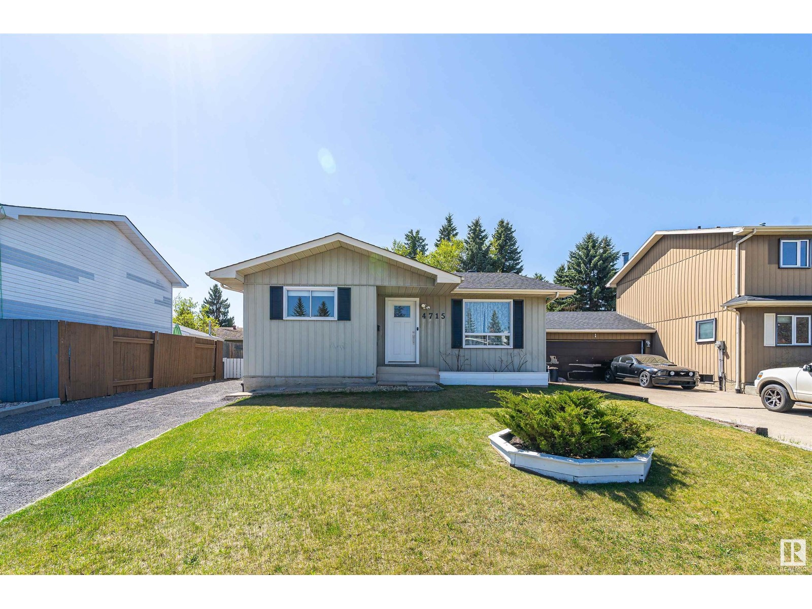 Property at 4715 37B AV NW image 1