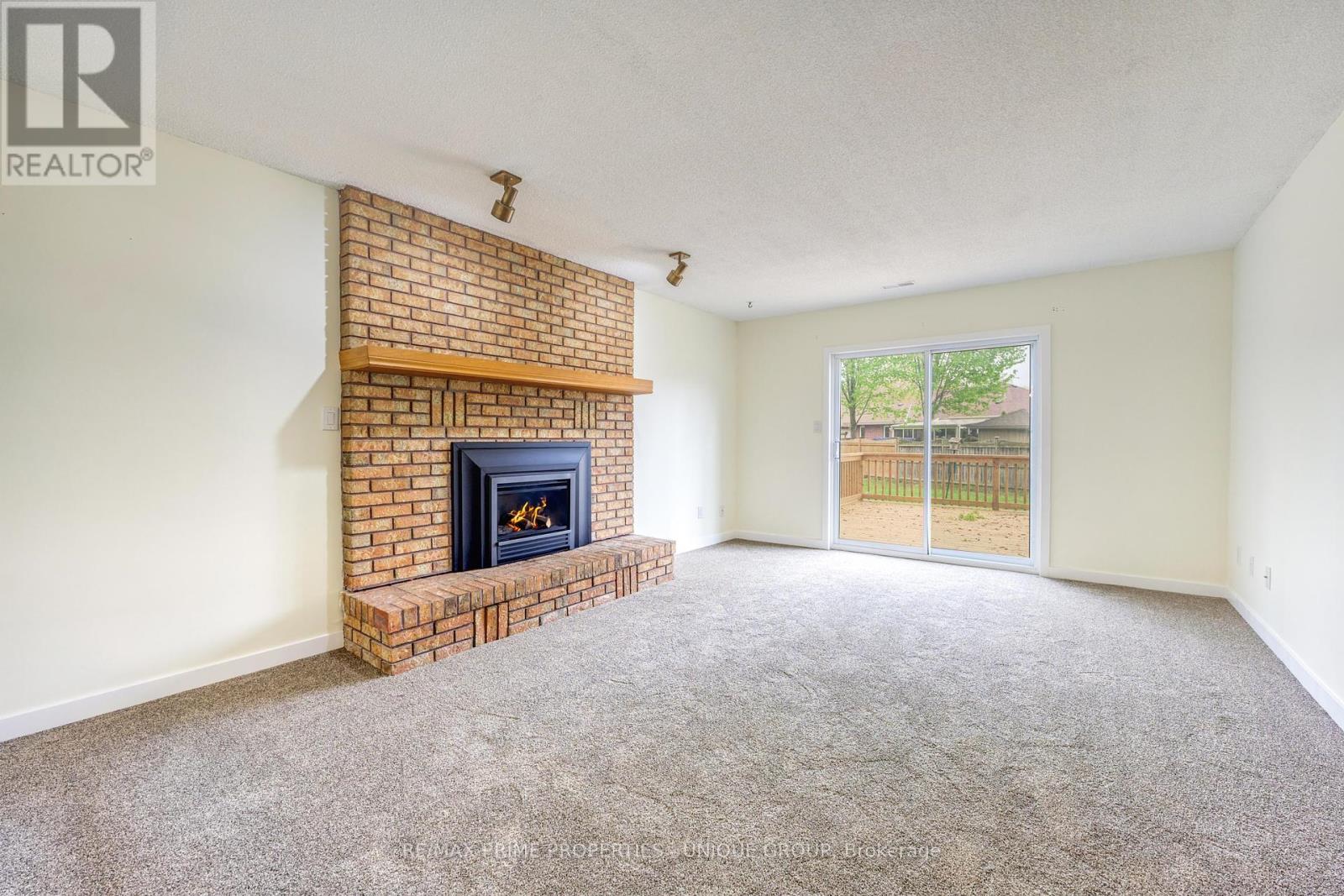 38 Copperfield Court, Sarnia, Ontario  N7S 5K8 - Photo 16 - X12132641