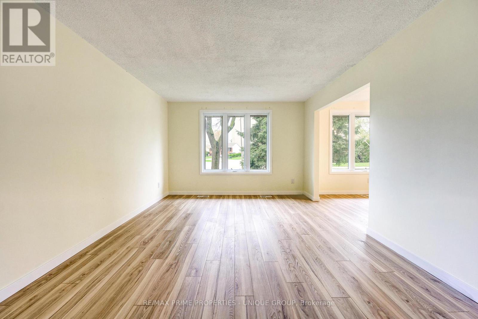 Property at 38 COPPERFIELD COURT image 5