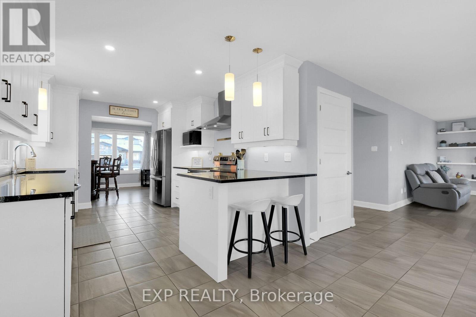 223 Station Trail, Russell, Ontario  K4R 0C9 - Photo 18 - X12132621