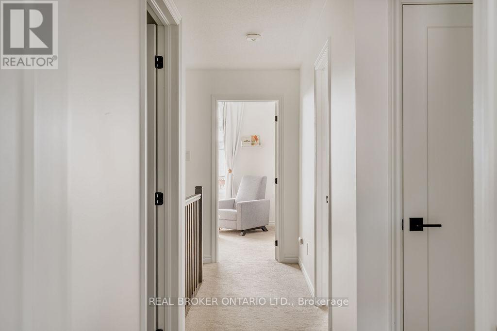 315 Sweet Valley Drive, Ottawa, Ontario  K4A 5J5 - Photo 33 - X12132657