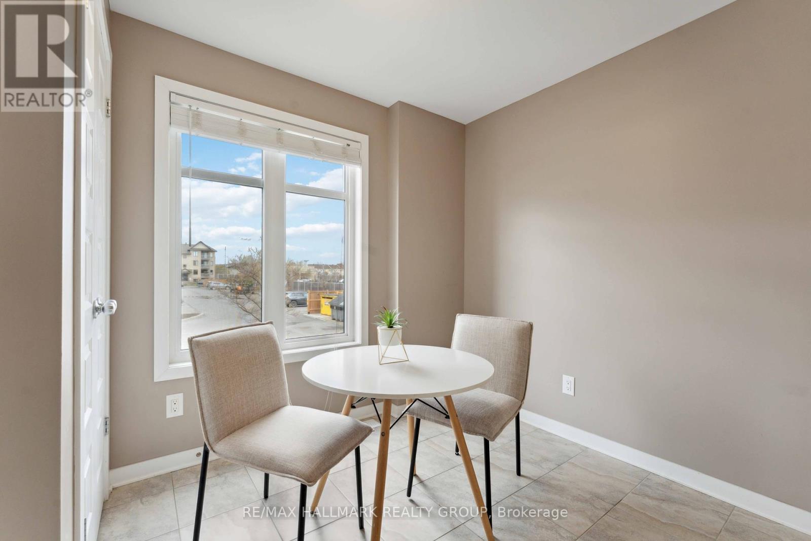 14 - 162 Bluestone Private, Ottawa, Ontario  K4A 0X7 - Photo 2 - X12132663
