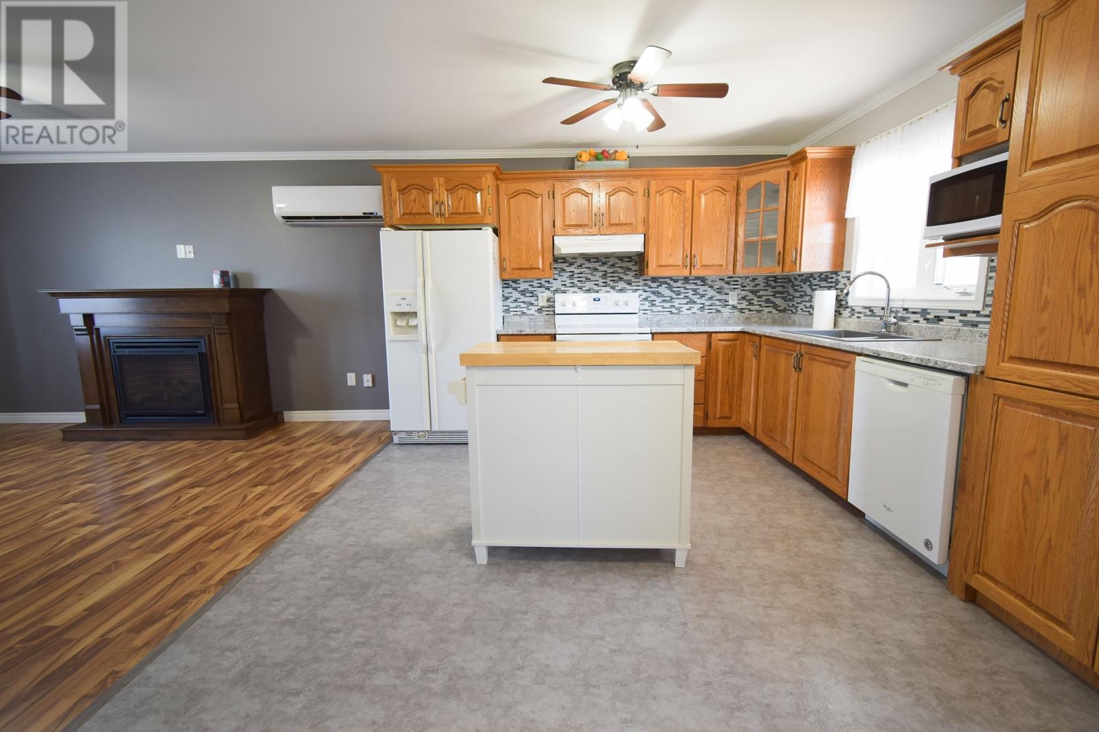 Property at 23 Starlight Drive image 5