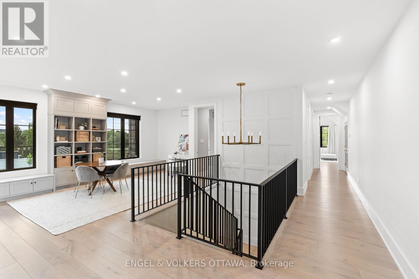 39 Winding Way, Ottawa, Ontario  K2C 3H1 - Photo 22 - X12132683