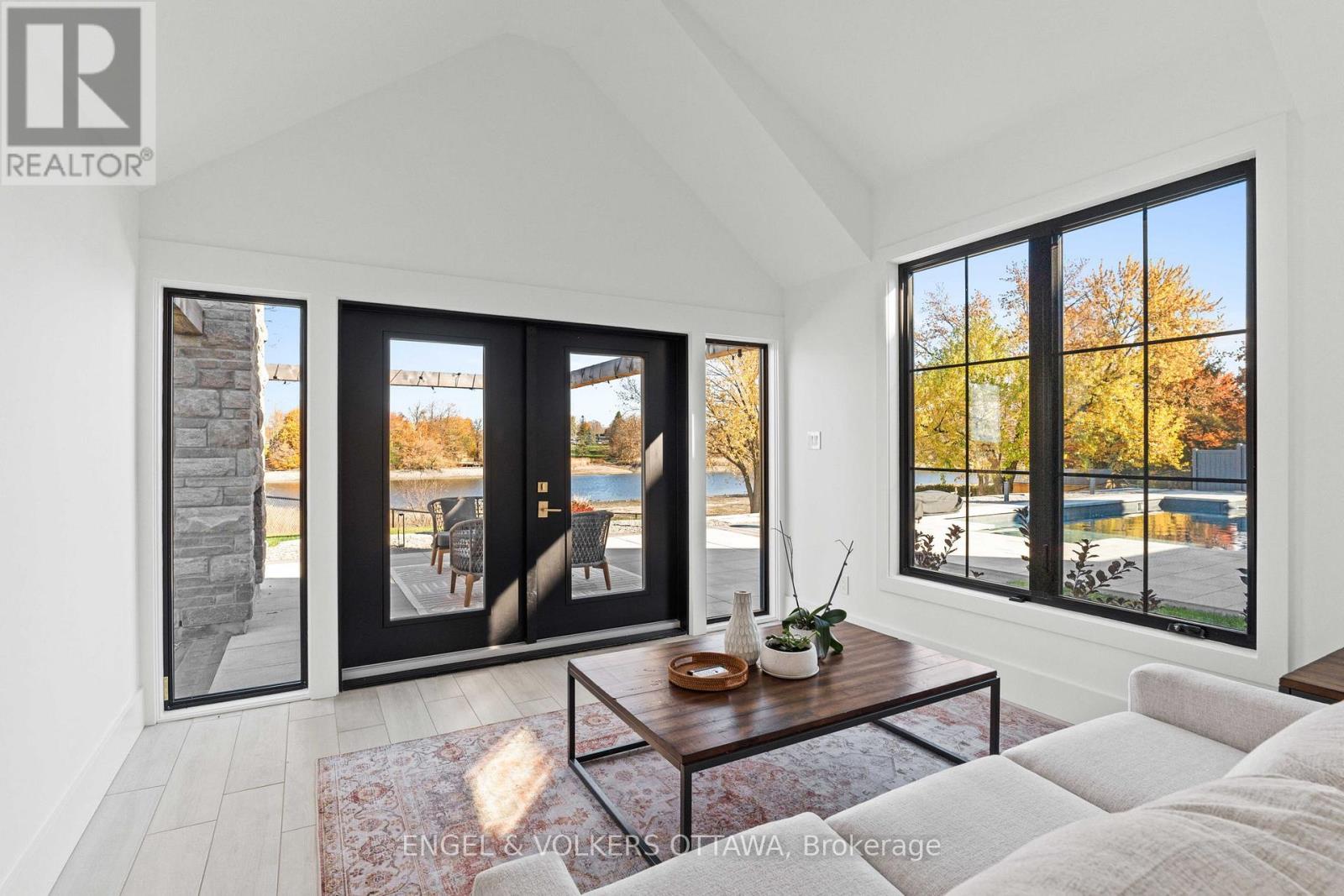 39 Winding Way, Ottawa, Ontario  K2C 3H1 - Photo 40 - X12132683