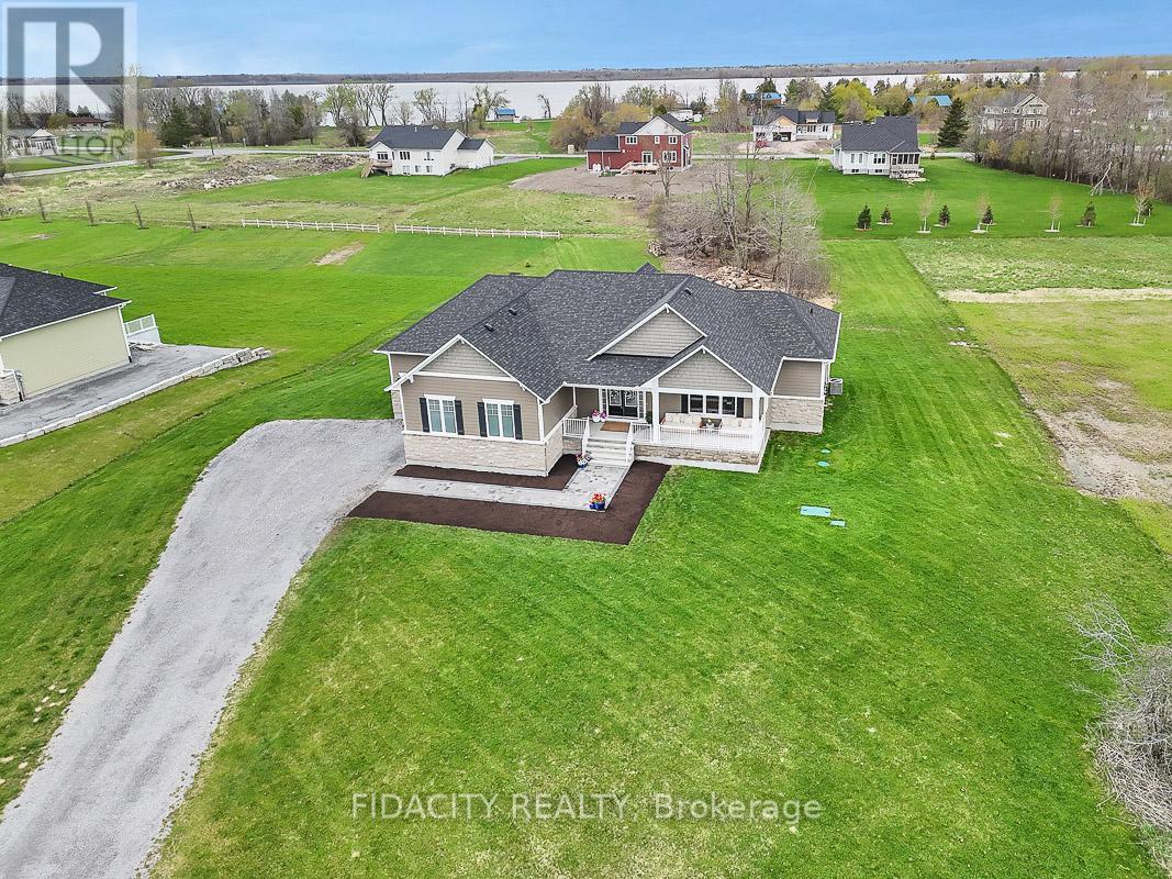 168 Kaswit Drive, Beckwith, Ontario  K7C 0C4 - Photo 2 - X12132701