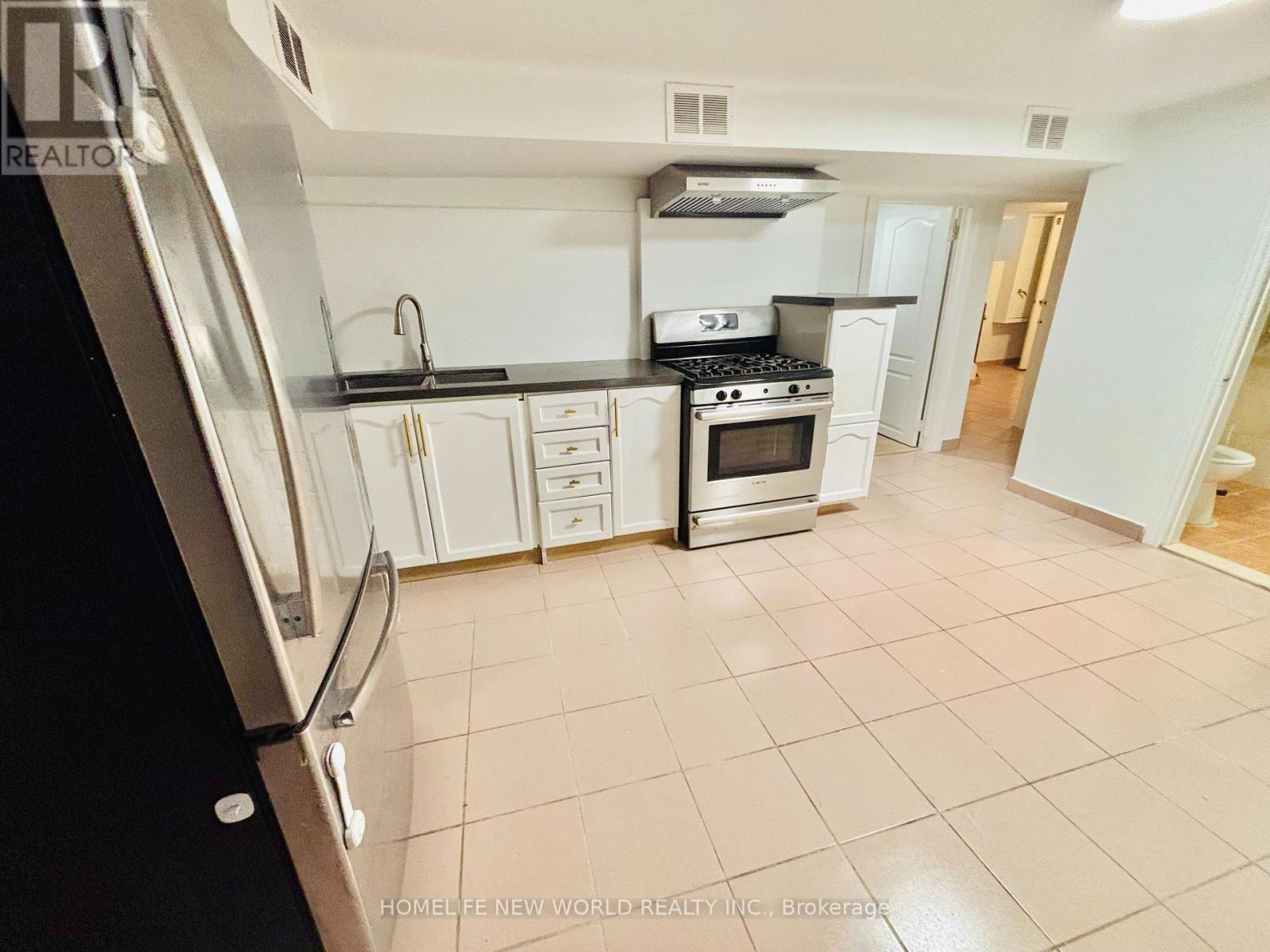 Basement - 187 Oakwood Avenue, Toronto, Ontario  M6E 2V1 - Photo 10 - C12132613