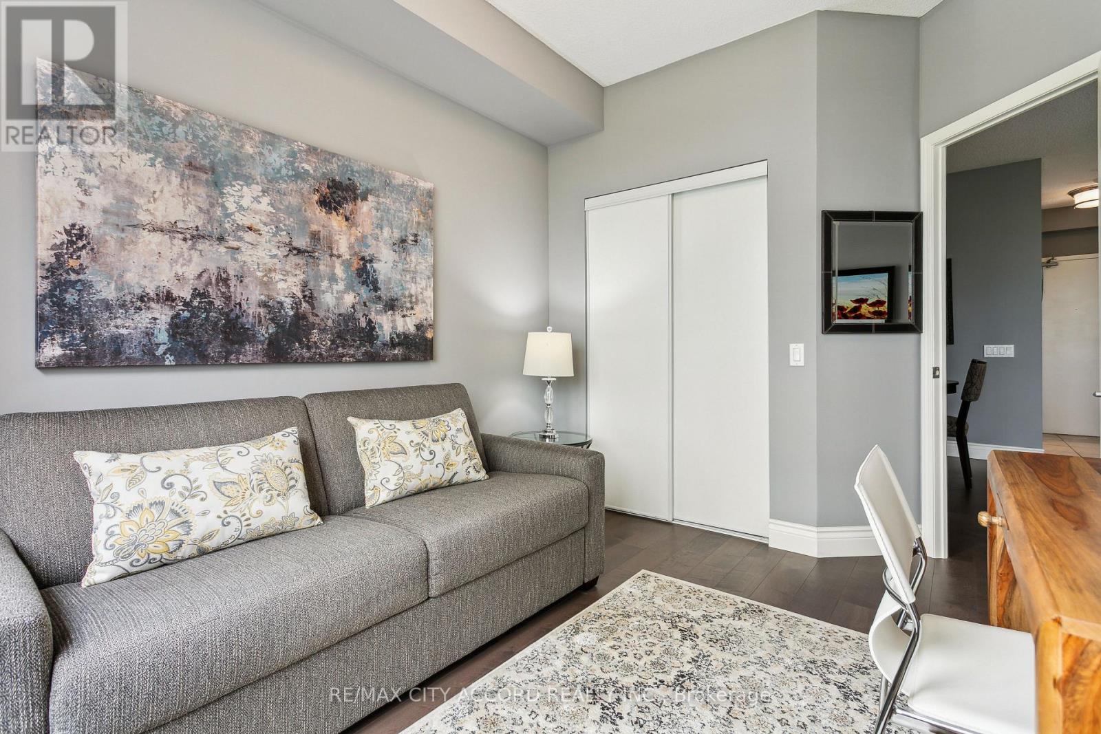 210 - 485 Rosewell Avenue, Toronto, Ontario  M4R 2J2 - Photo 15 - C12132645