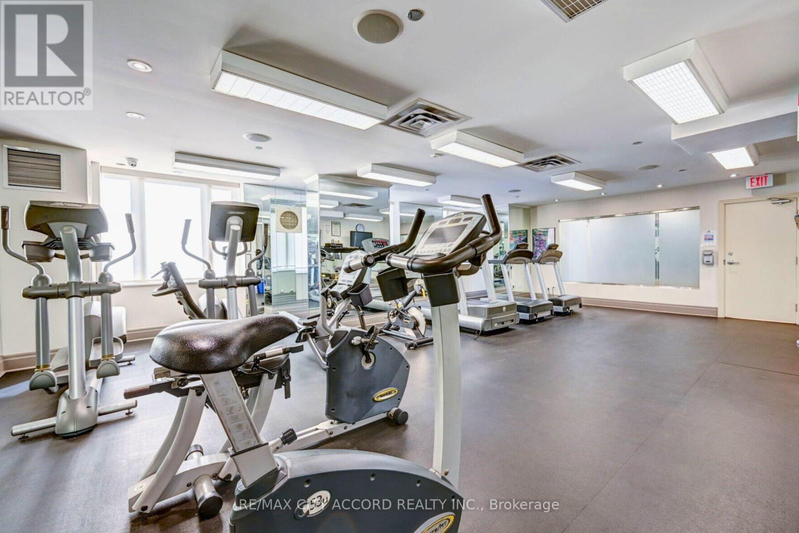 210 - 485 Rosewell Avenue, Toronto, Ontario  M4R 2J2 - Photo 31 - C12132645