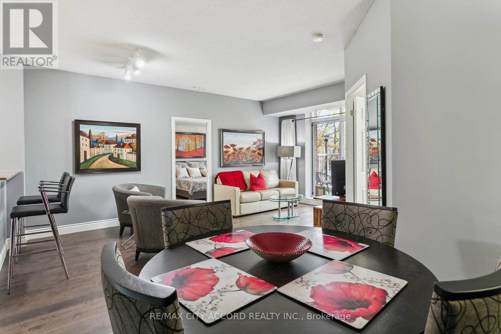 210 - 485 Rosewell Avenue, Toronto, Ontario  M4R 2J2 - Photo 9 - C12132645