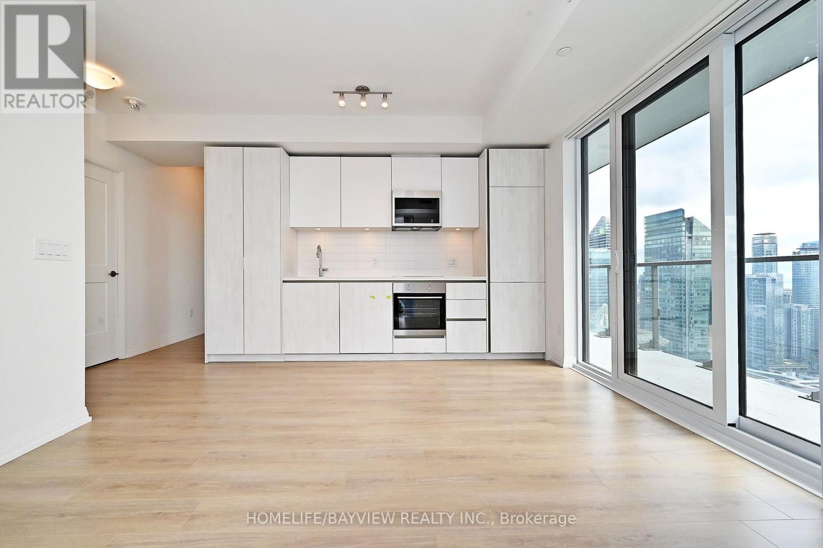 Sph12 - 8 Widmer Street, Toronto, Ontario  M5V 0W6 - Photo 8 - C12132691