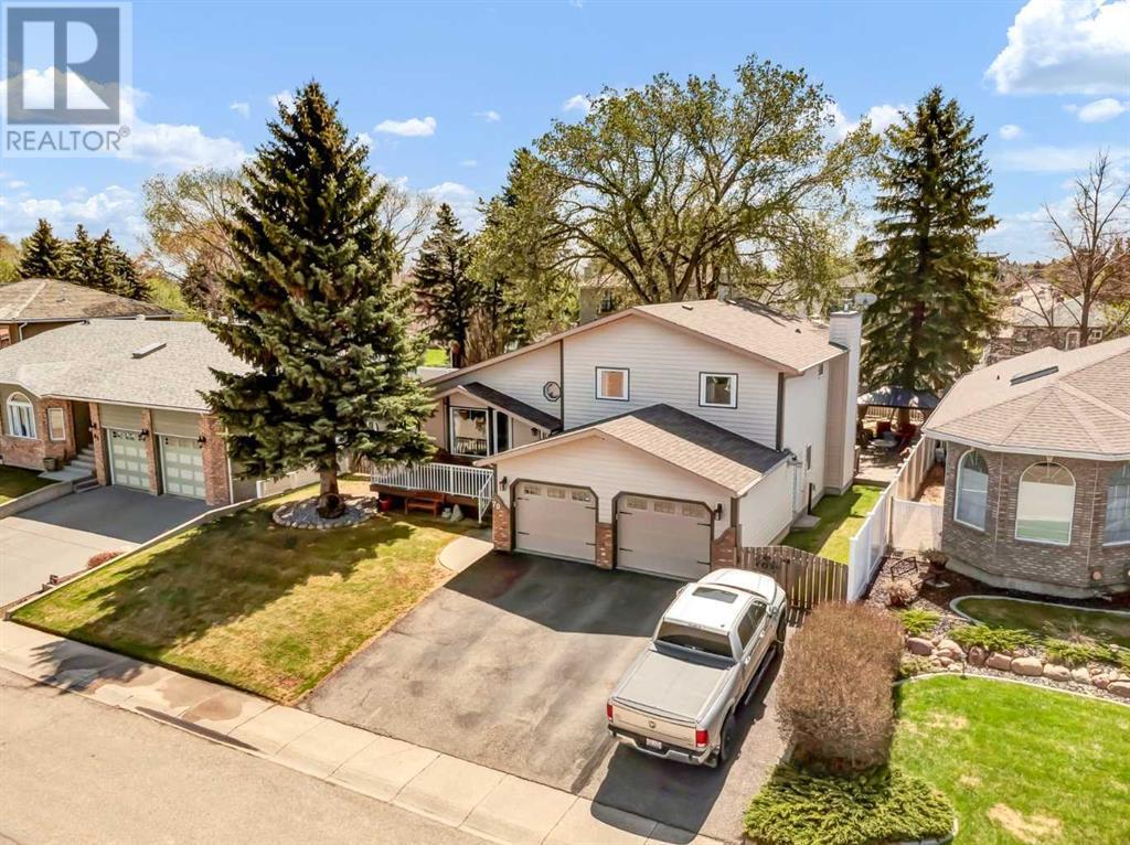 79 Fairview Way E, Brooks, Alberta  T1R 0N6 - Photo 2 - A2218170