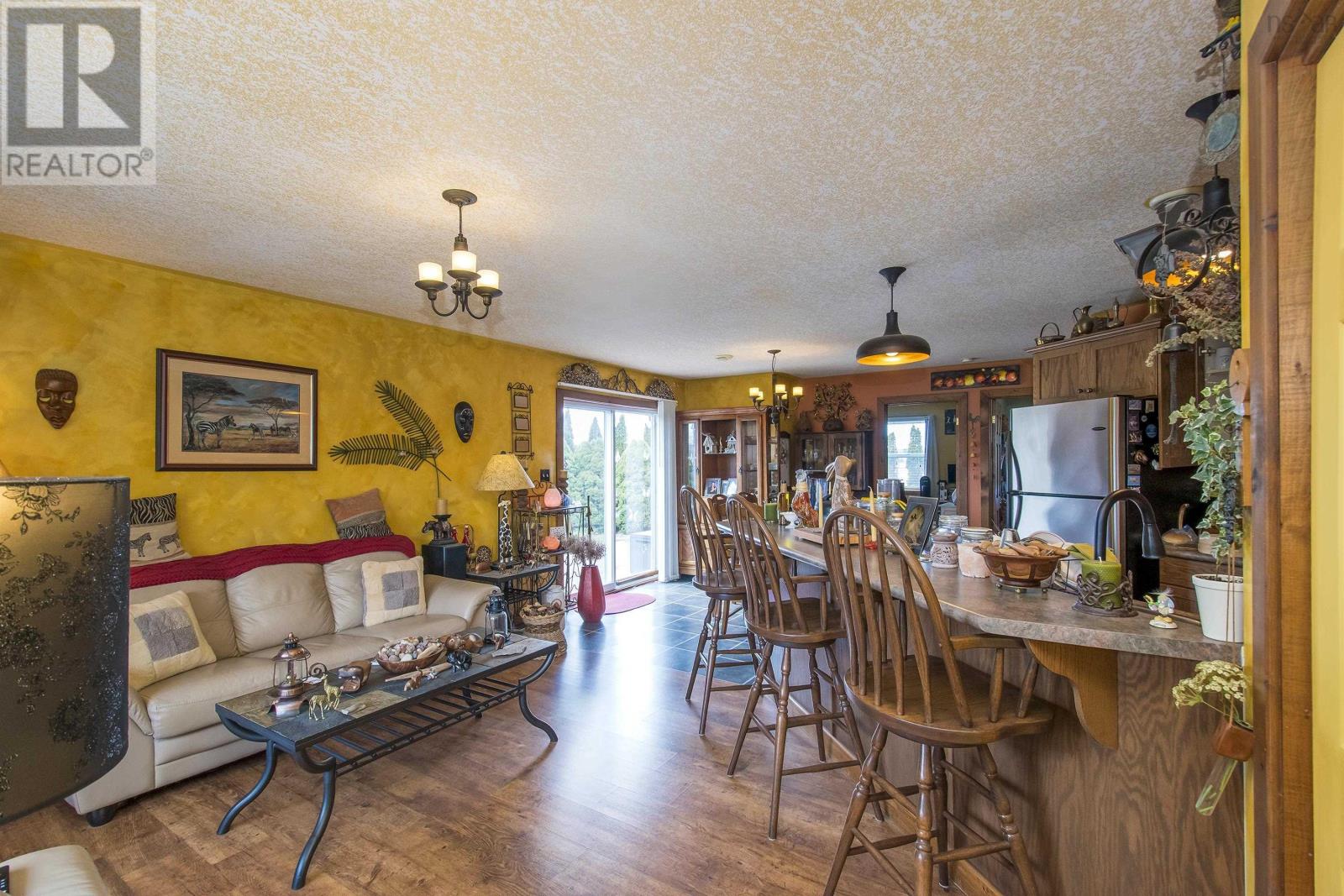 Property at 8963/8965 Highway 201 Highway image 3
