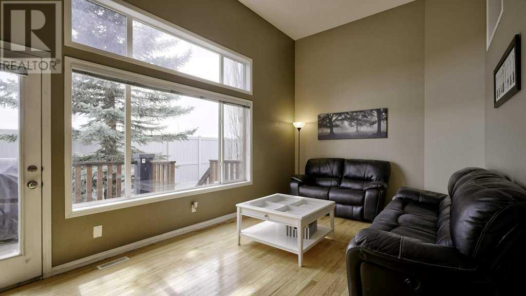 151 Copperfield Lane Se, Calgary, Alberta  T2Z 4S9 - Photo 2 - A2218962