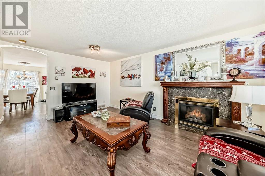 Property at 166 Covehaven View NE image 5