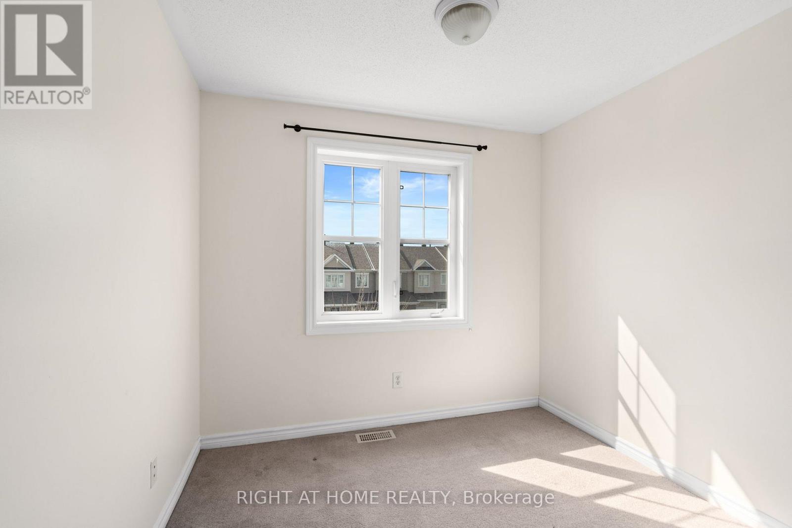 2557 Waterlilly Way, Ottawa, Ontario  K2J 0K6 - Photo 23 - X12130187
