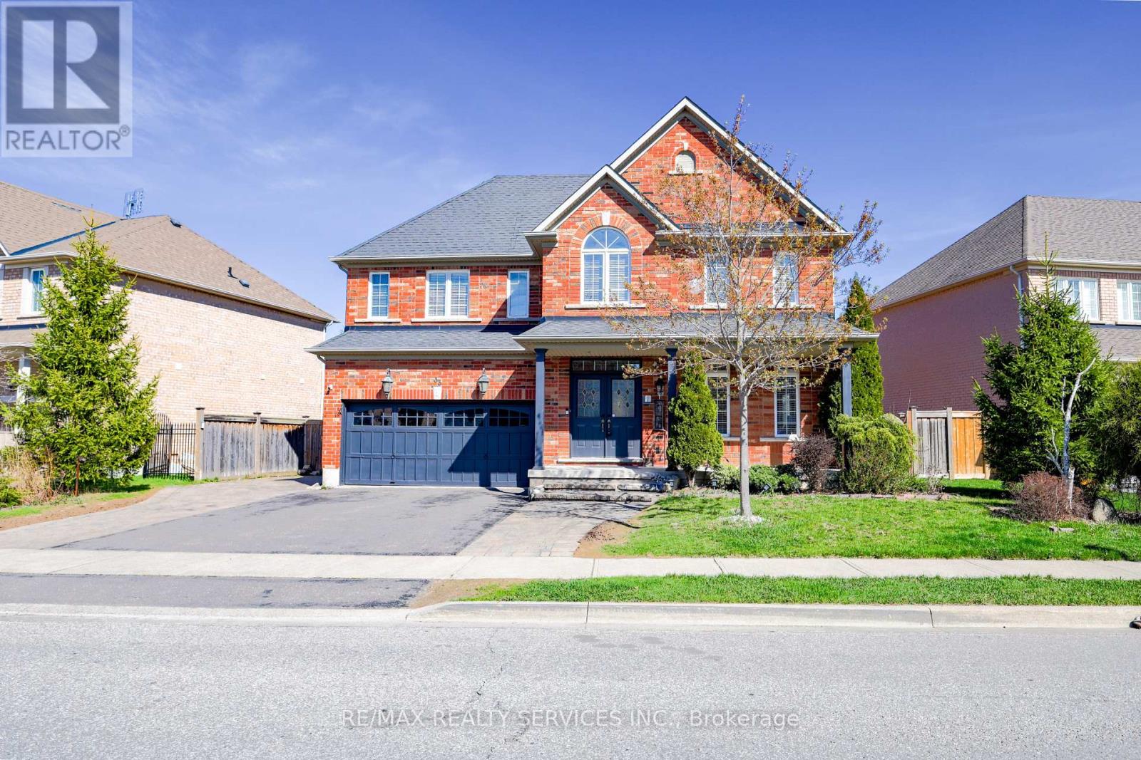 33 LEPARC ROAD, Brampton, Ontario