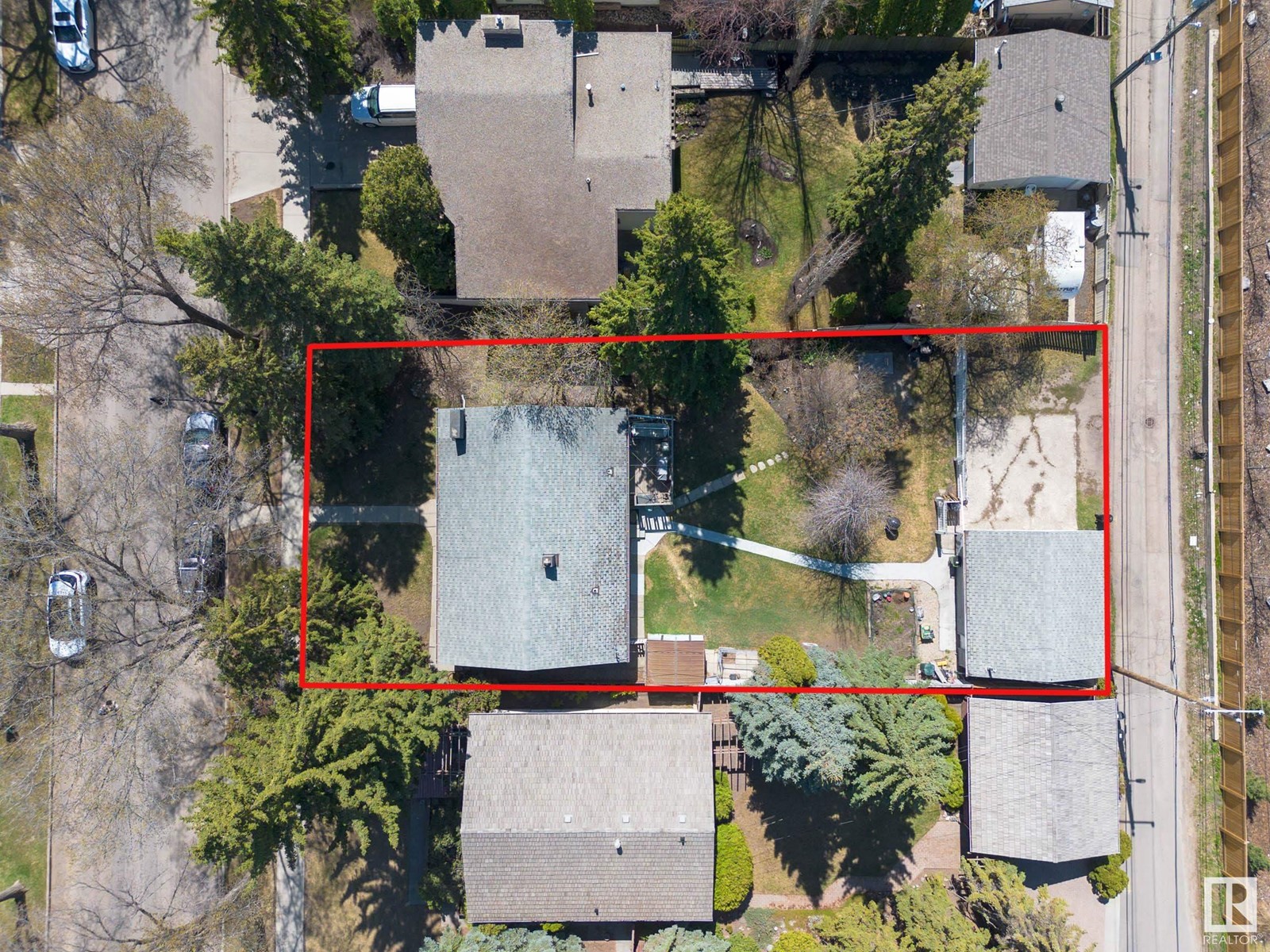 Property at 9432 148 ST NW image 1