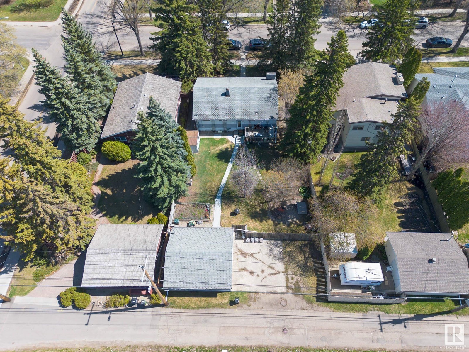Property at 9432 148 ST NW image 3