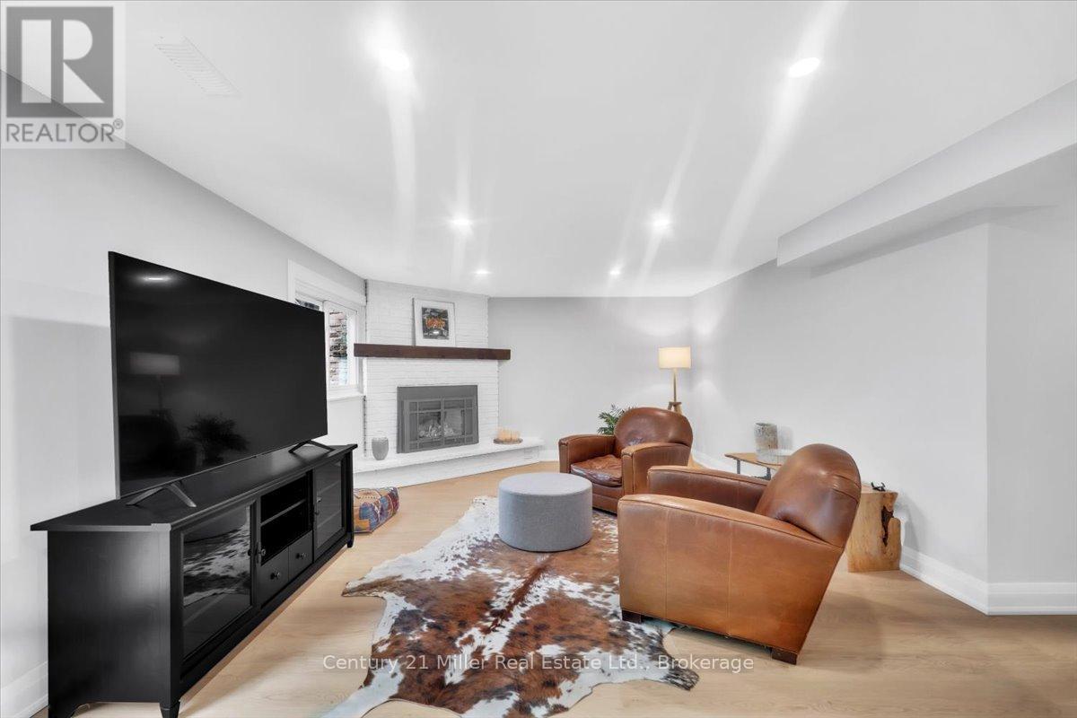 2301 Devon Road, Oakville, Ontario  L6J 5R2 - Photo 27 - W12132744