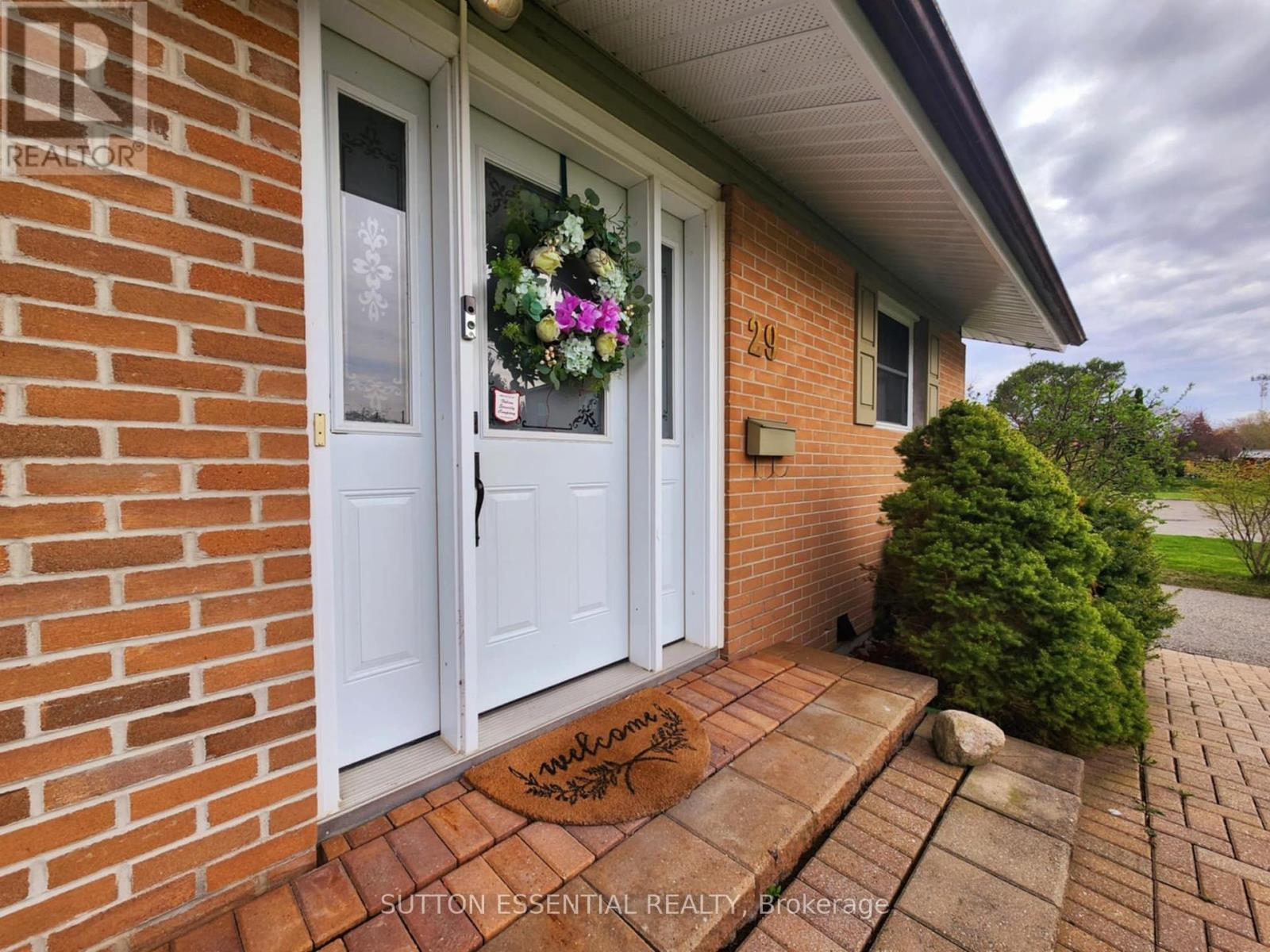 Property at 29 WINTERS COURT image 3