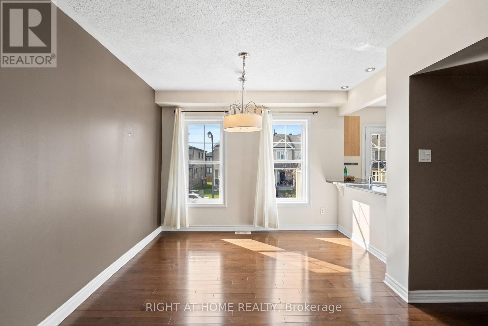 2557 Waterlilly Way, Ottawa, Ontario  K2J 0K6 - Photo 10 - X12130187