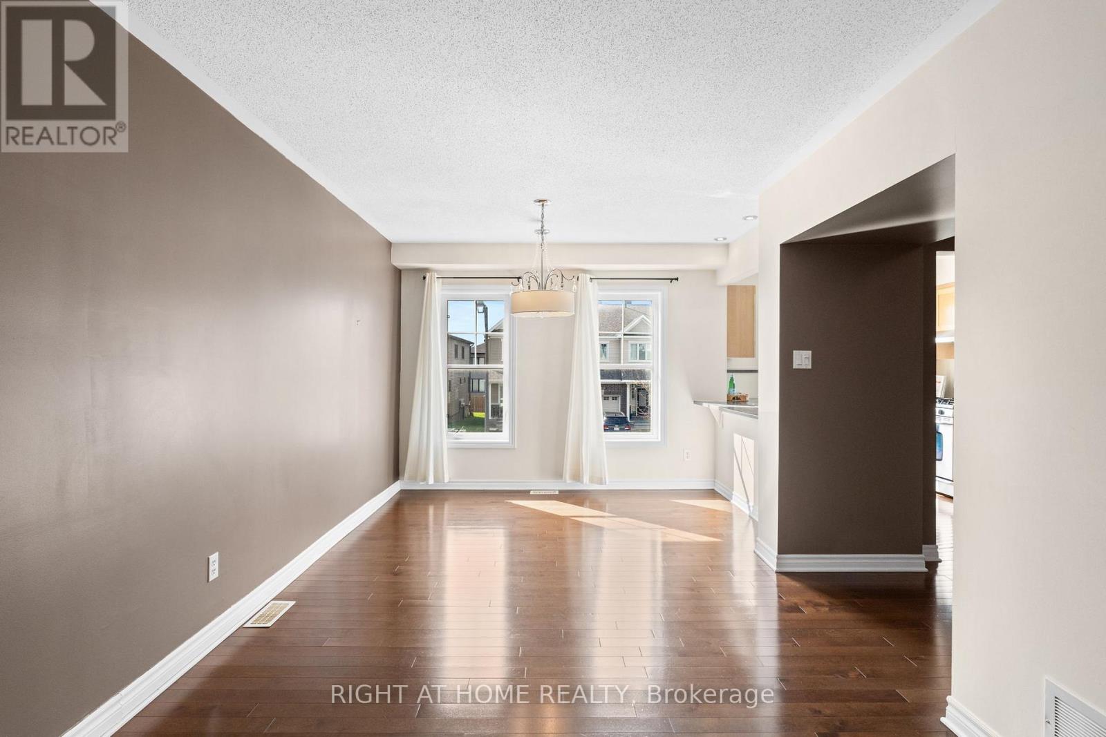 2557 Waterlilly Way, Ottawa, Ontario  K2J 0K6 - Photo 12 - X12130187