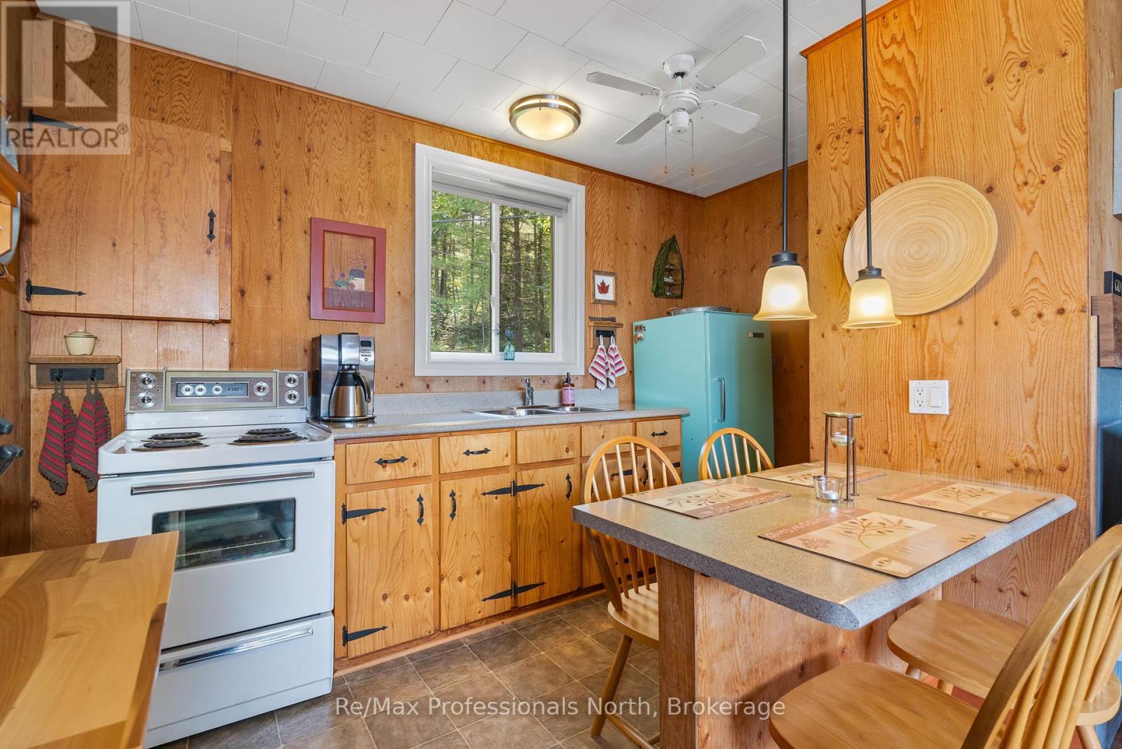 1020 Road 2000, Gravenhurst, Ontario  P0E 1G0 - Photo 22 - X12132719