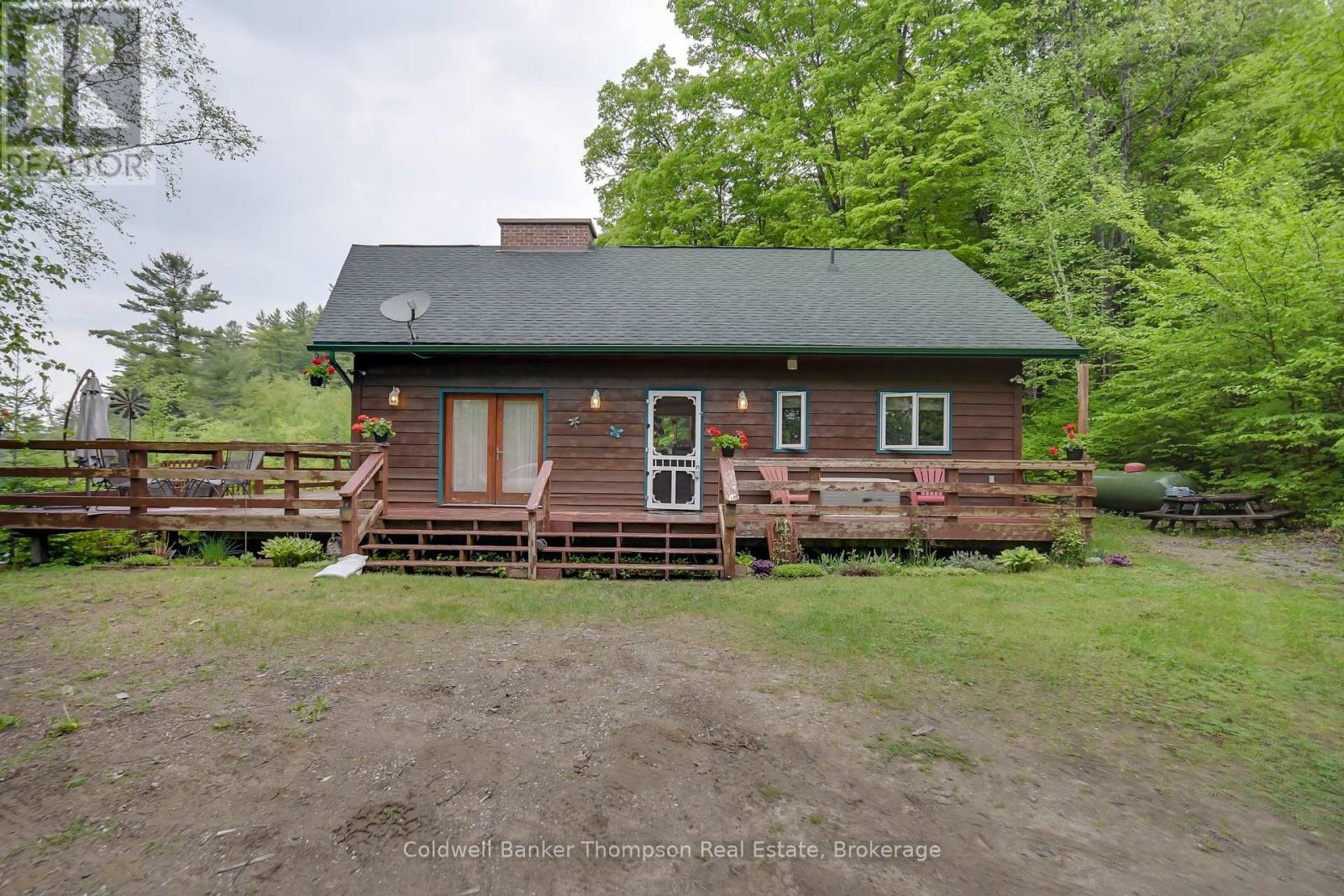 100 Rock Road S, Huntsville, Ontario  P0A 1R0 - Photo 2 - X12132726