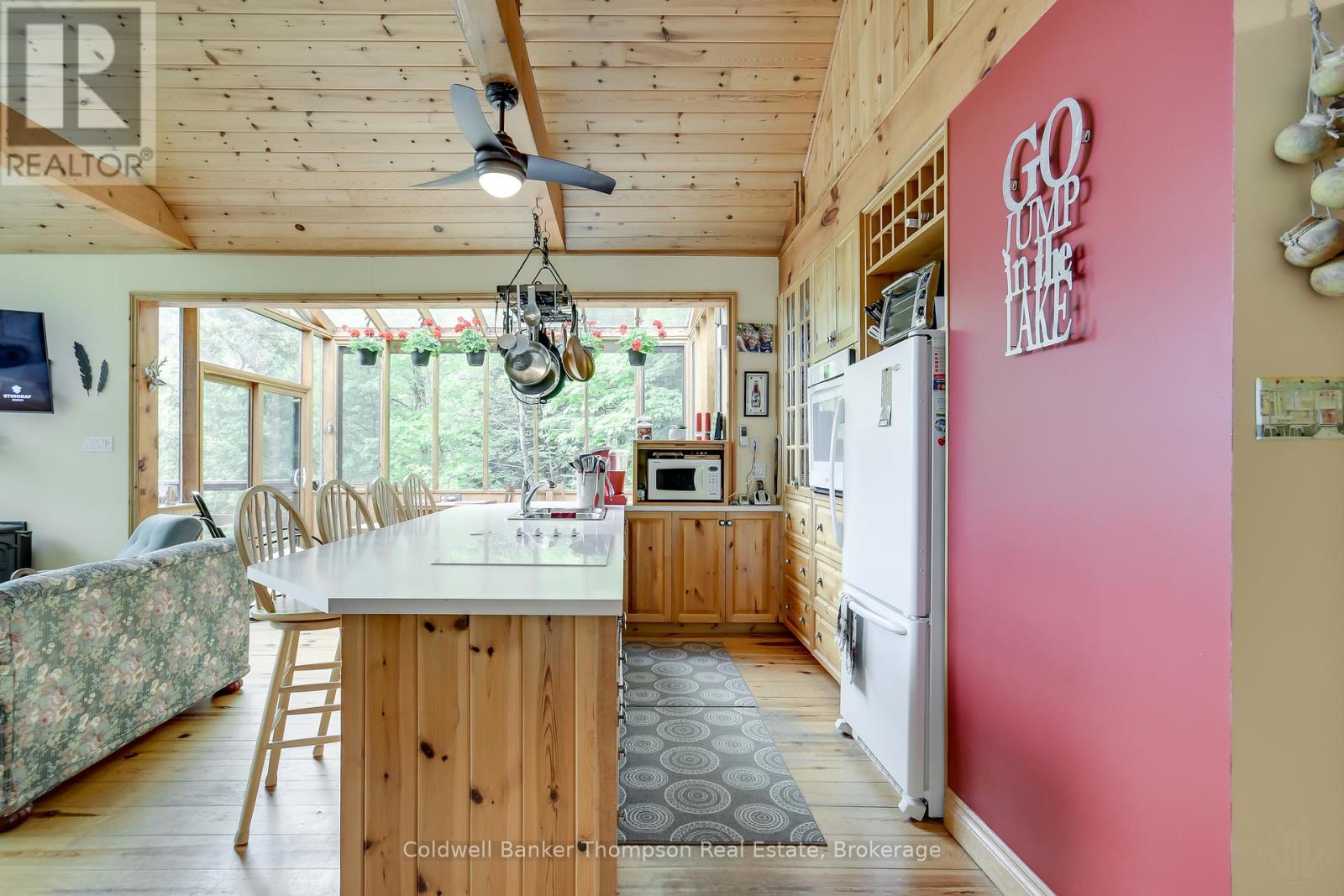 100 Rock Road S, Huntsville, Ontario  P0A 1R0 - Photo 5 - X12132726