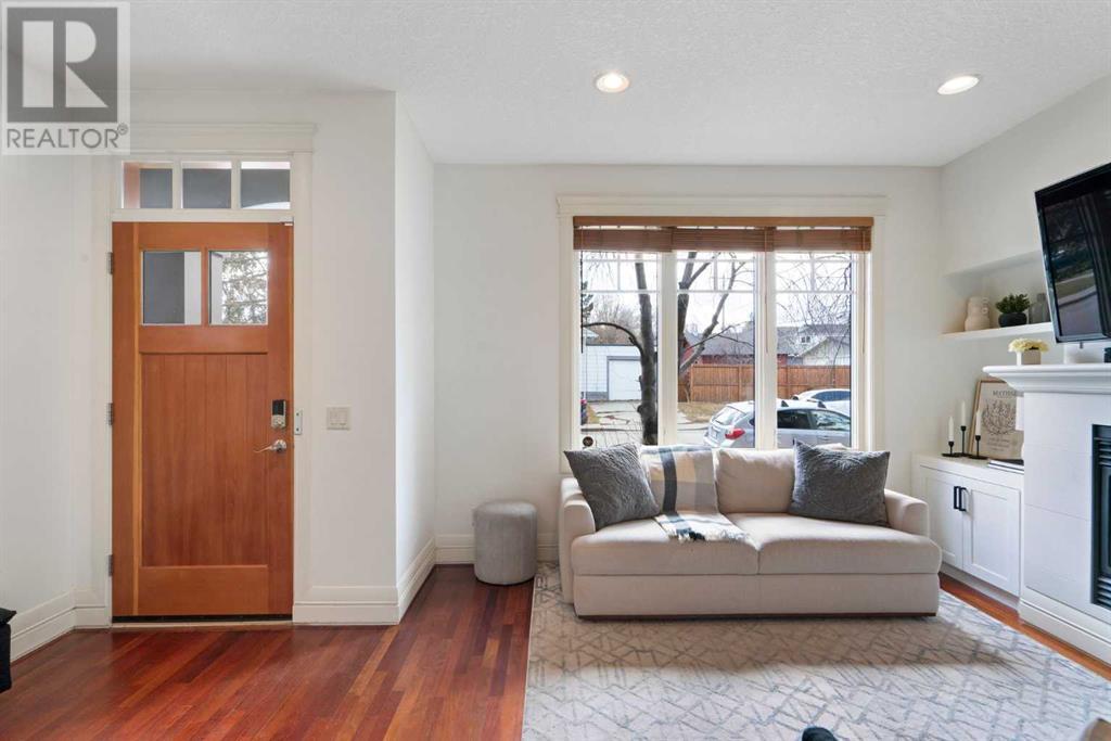 Property at 2748 19 Avenue SW image 4
