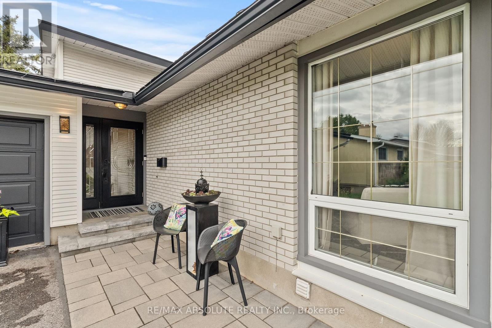 Property at 116 QUEENSLINE DRIVE image 2