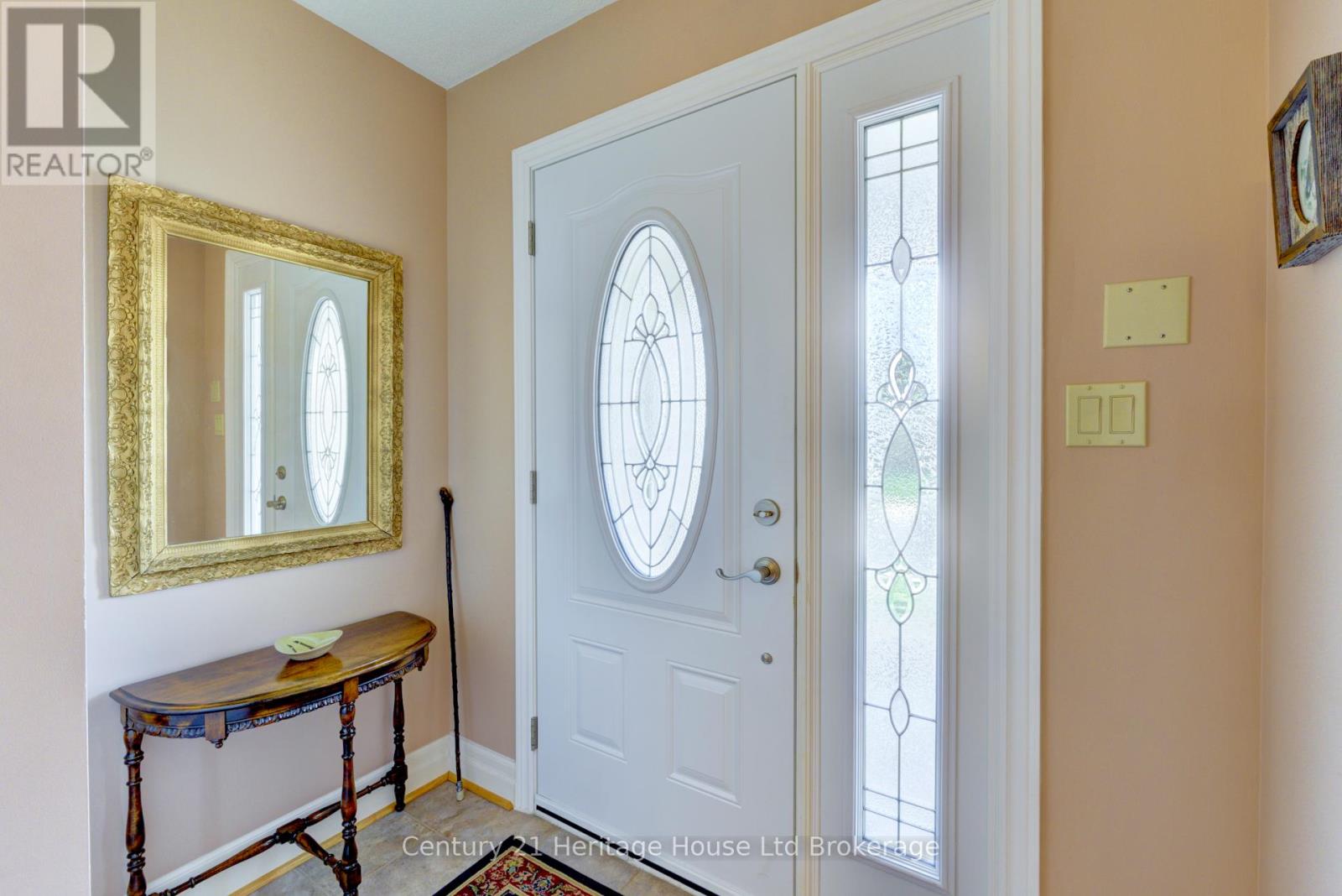 63 Hawkins Crescent, Tillsonburg, Ontario  N4G 5K7 - Photo 6 - X12112943
