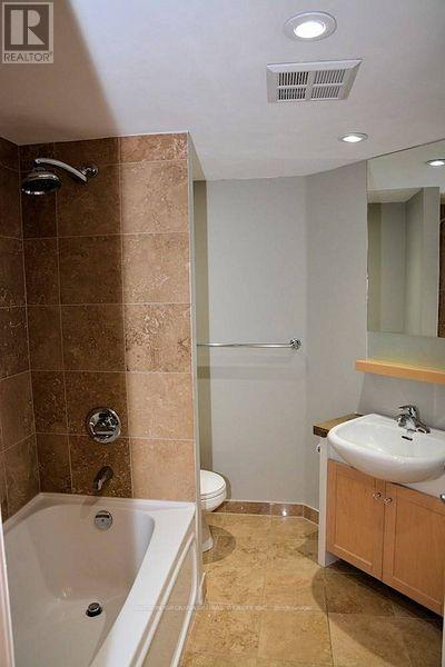 1109 - 208 Queens Quay W, Toronto, Ontario  M5J 2Y5 - Photo 15 - C12132739
