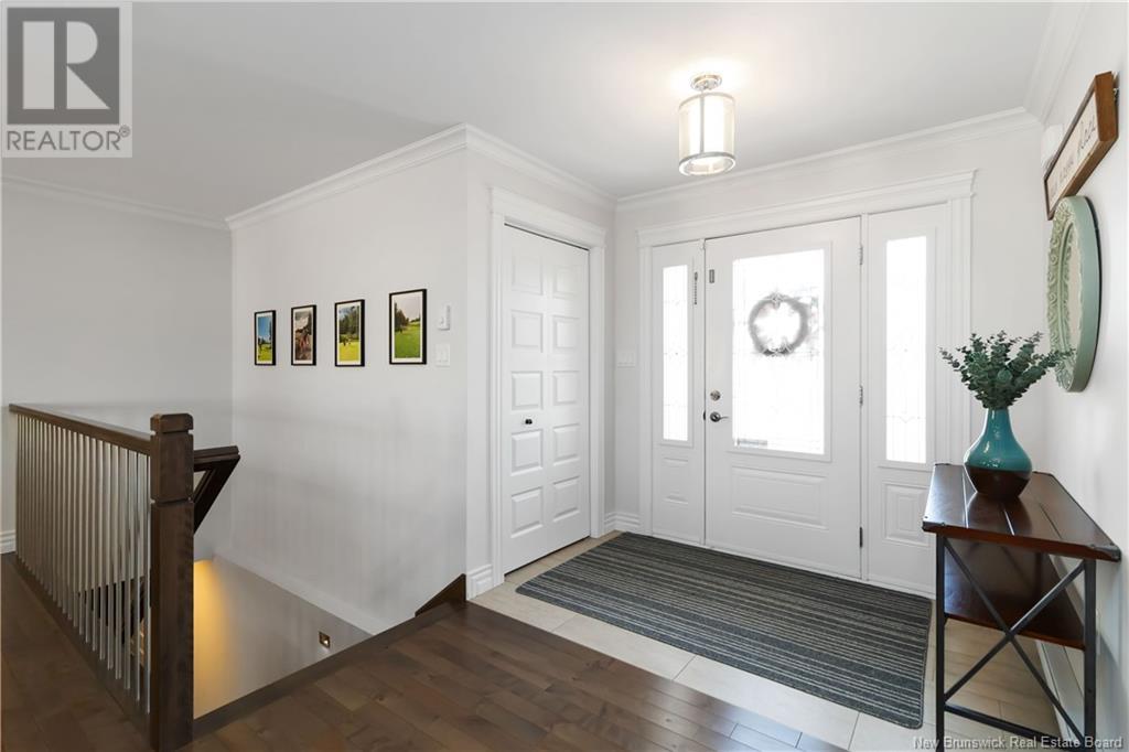Property at 40 Suzelle image 4