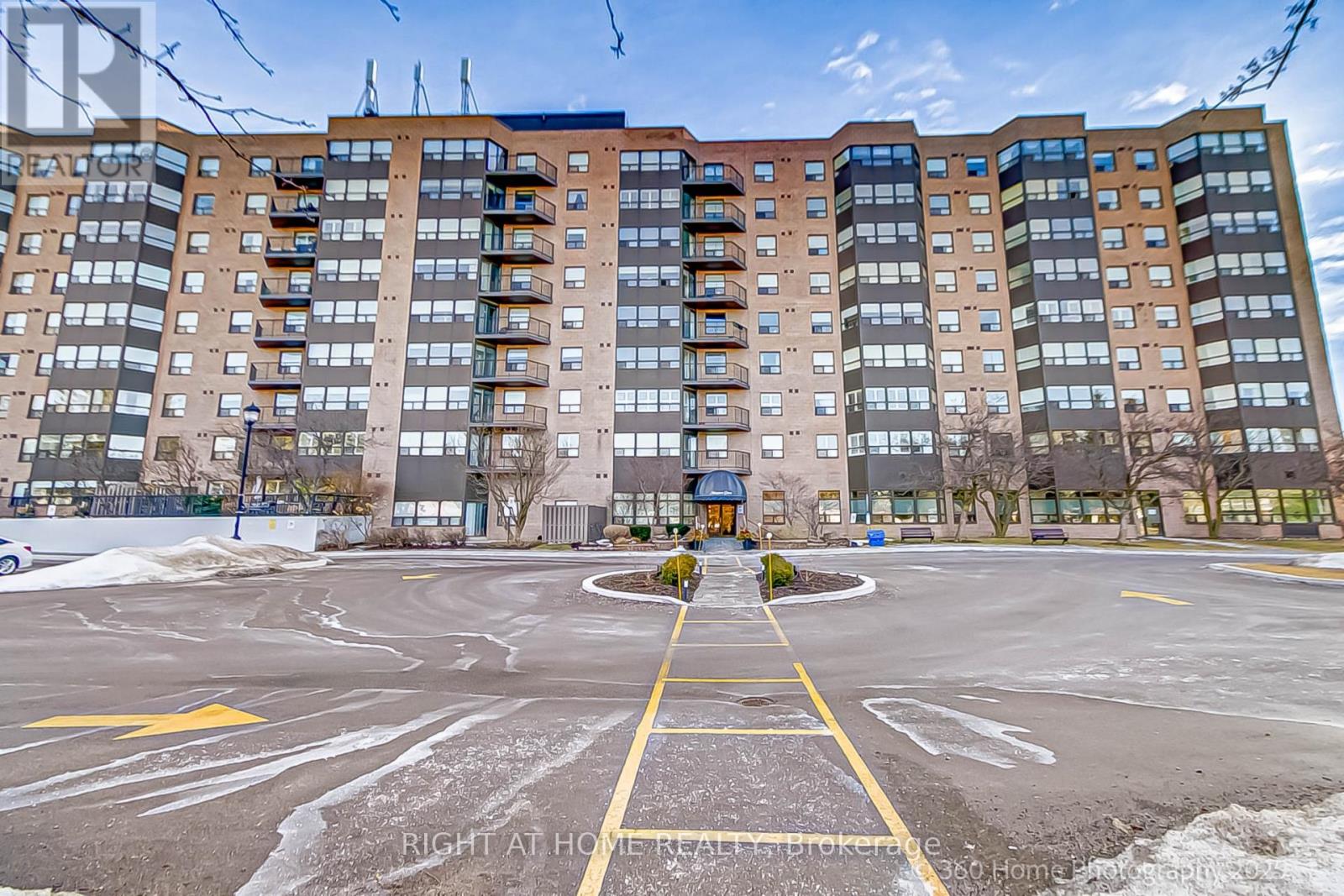 Property at 417 - 2 RAYMERVILLE DRIVE image 1