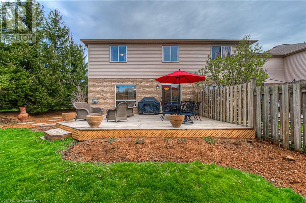 511 Mariner Drive, Waterloo, Ontario  N2K 4N7 - Photo 45 - 40721446